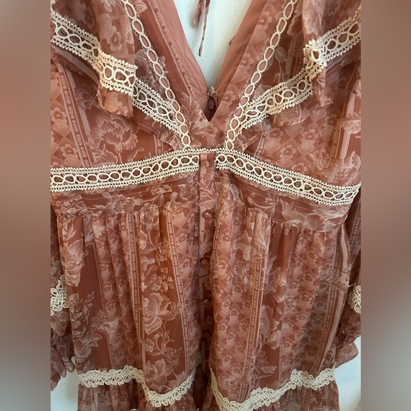 ASOS lace insert mini dress ruffle detail
& button through- pink floral size 14 - Picture 7 of 13